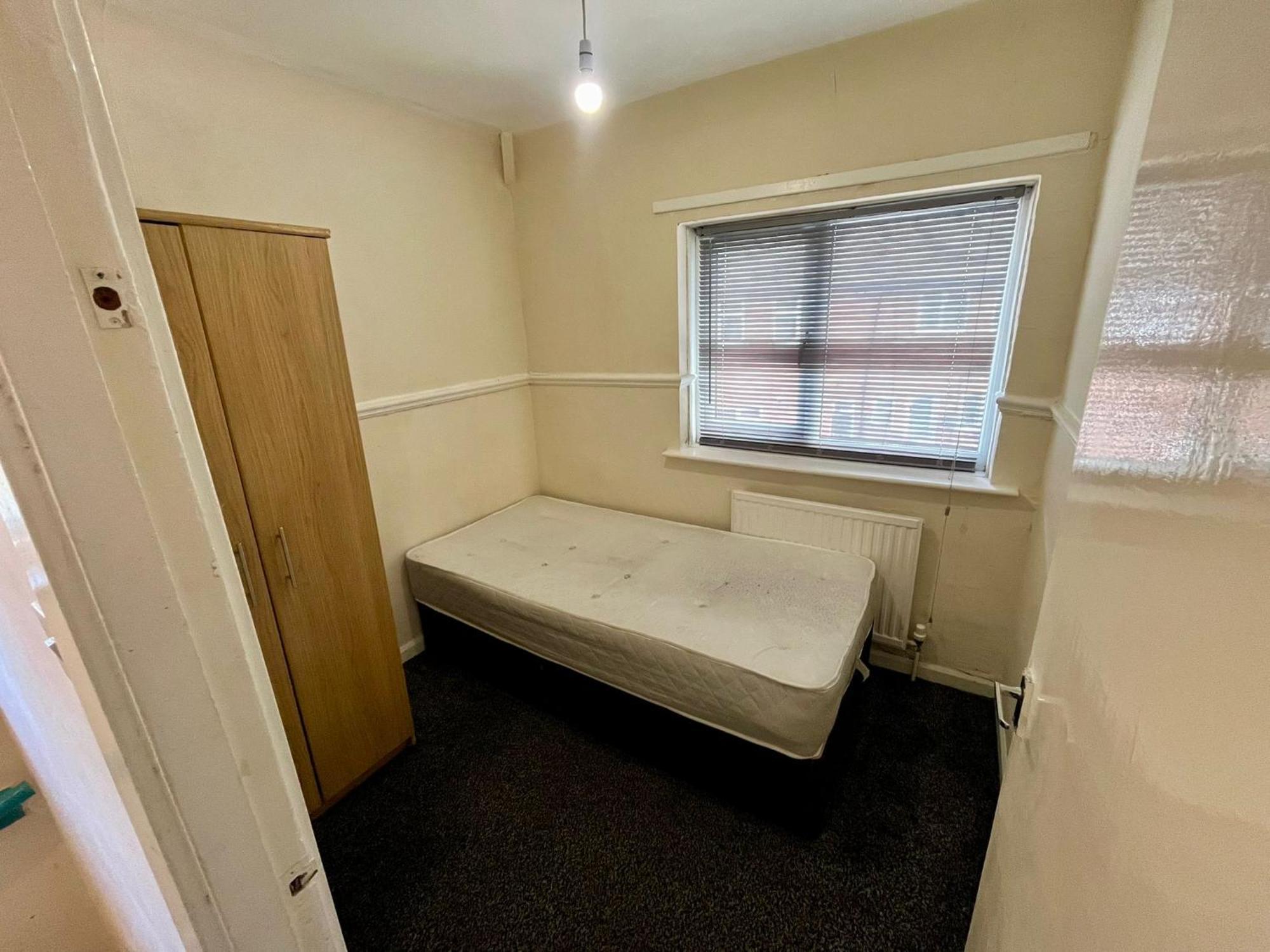 Three Bed House Near Cricket Stadium